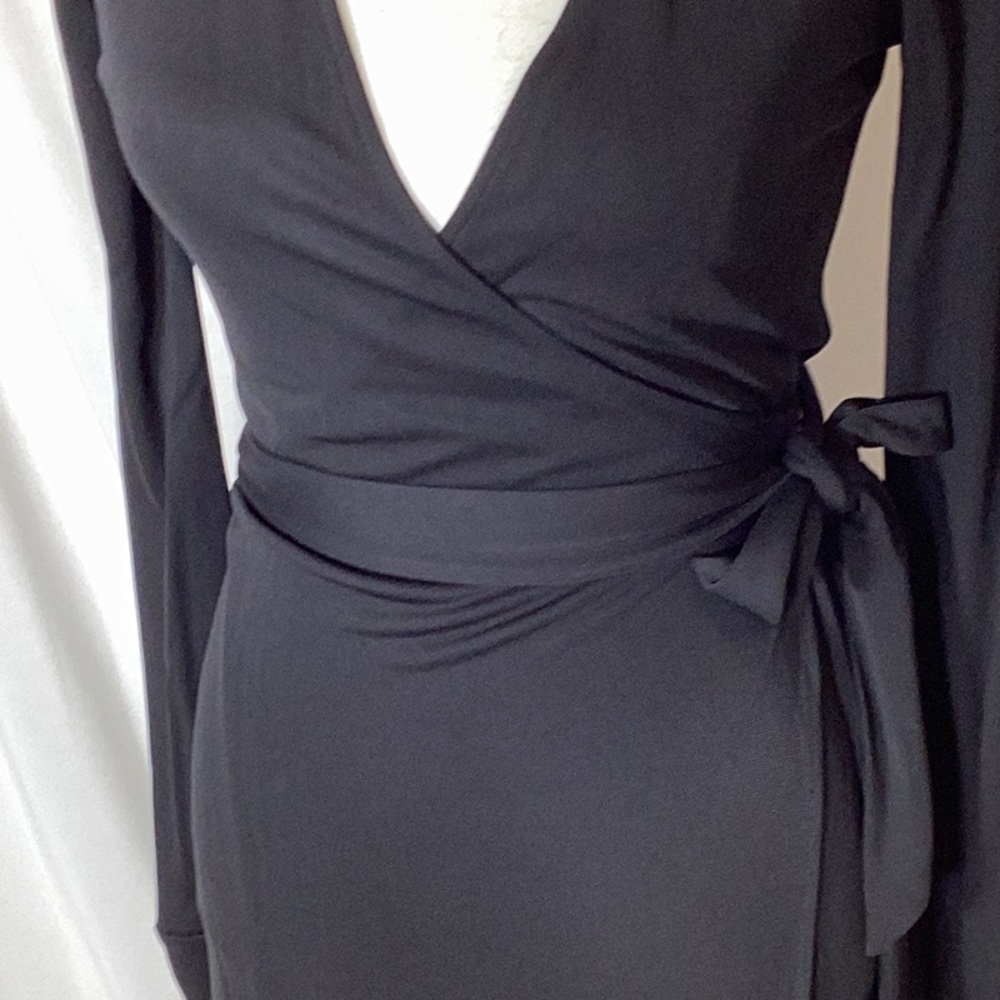 Diane von Furstenberg 'New Jeanne Two' Jersey Wrap Dress Black Size 4 - Picture 8 of 13